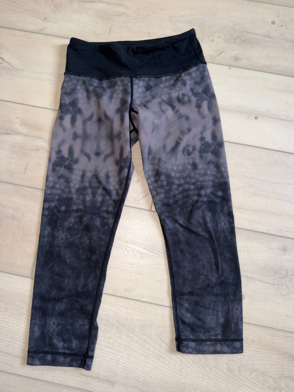 lululemon athletica Black & Gray Ombre Patterned Leggings
